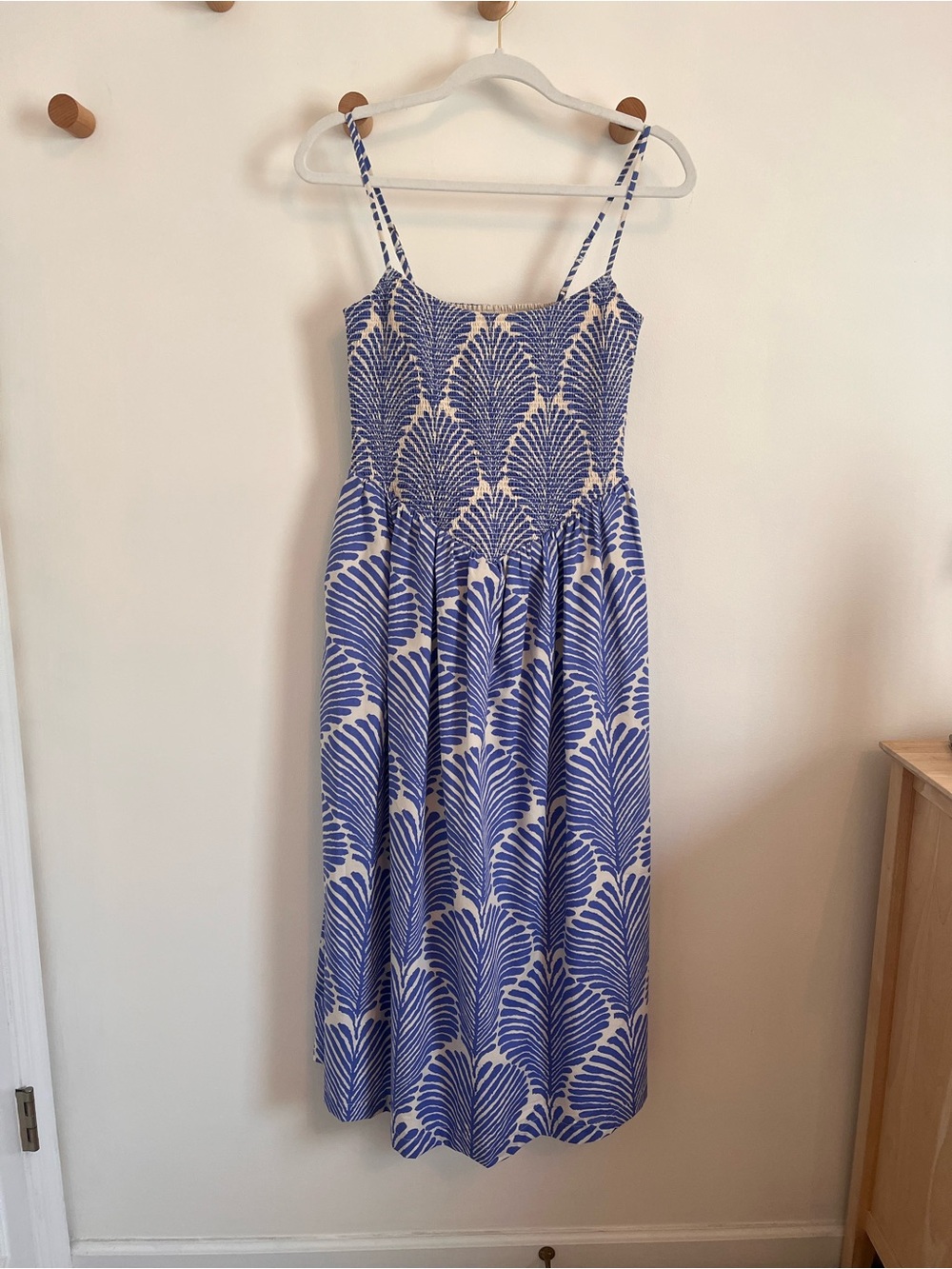 Abercrombie & Fitch Blue and White Printed Smocked Midi Dress